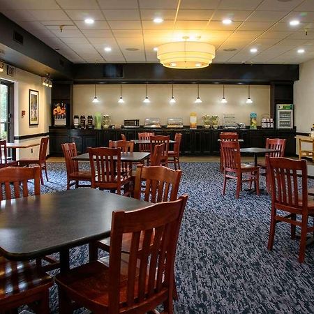 Quality Inn 刘易斯堡 外观 照片