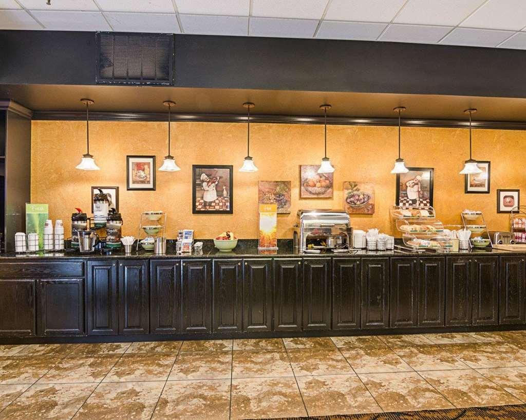 Quality Inn 刘易斯堡 餐厅 照片