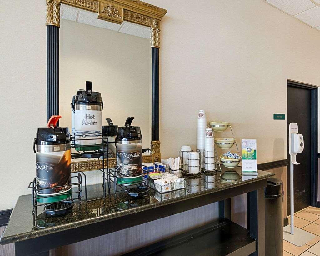 Quality Inn 刘易斯堡 餐厅 照片
